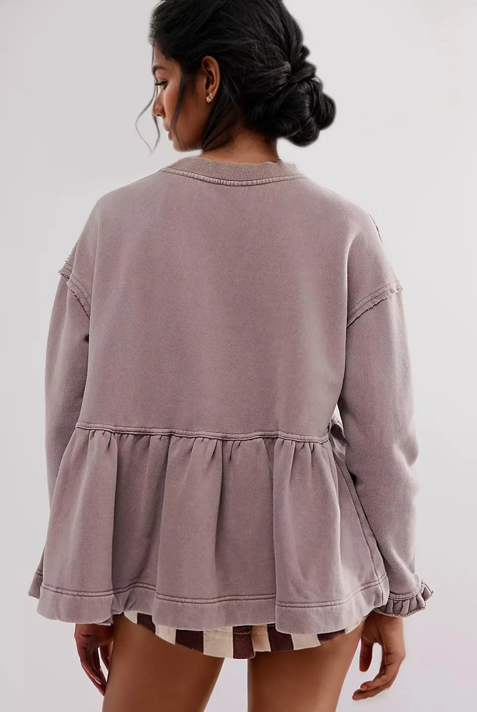 Womens Cute Ruffle Hem Babydoll Sweatshirt Long Sleeve Drop Shoulder Trendy Flowy Peplum Pullover Crop Tops